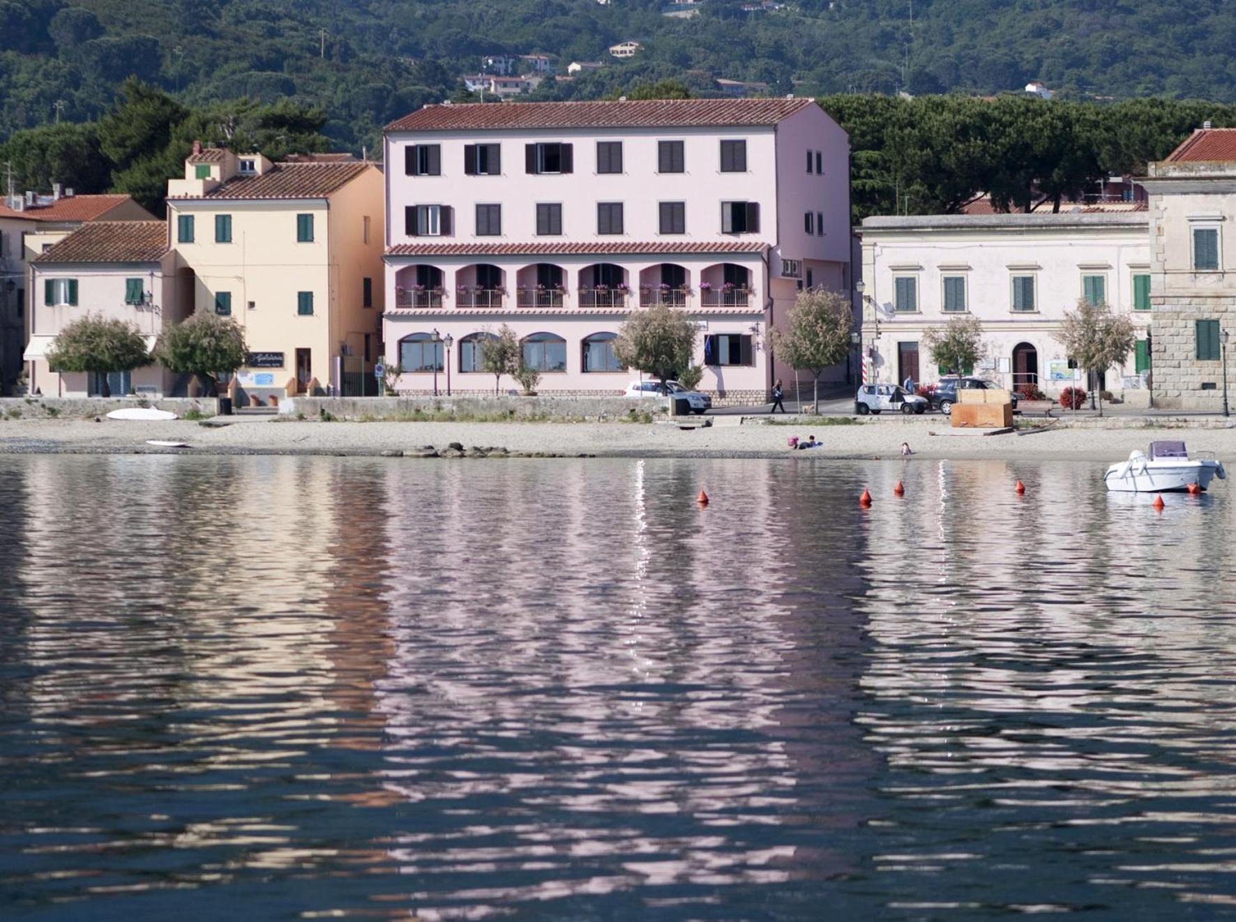 Hotel Marinella Марчиана-Марина Экстерьер фото